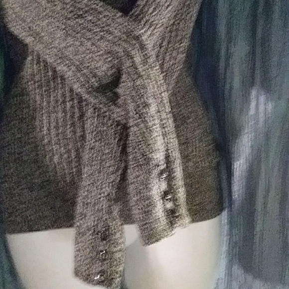 Turtle neck sweater - Picture 2 of 2